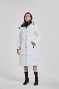 The Ultimate Protection Against the Cold: How IKAZZ Women's Long Puffer Coat Shields You from Frostbite